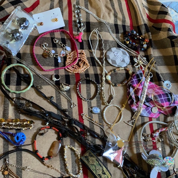 Mixed Box Jewelry for Adults & Children - Picture 2 of 3